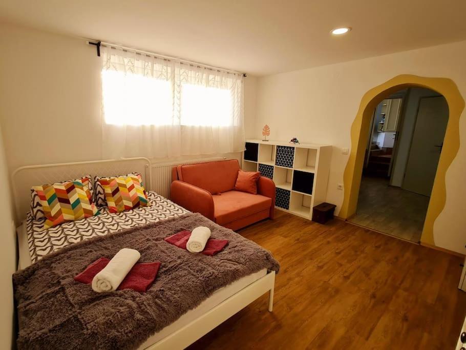 Apartma Juli Zirovnica Exterior foto