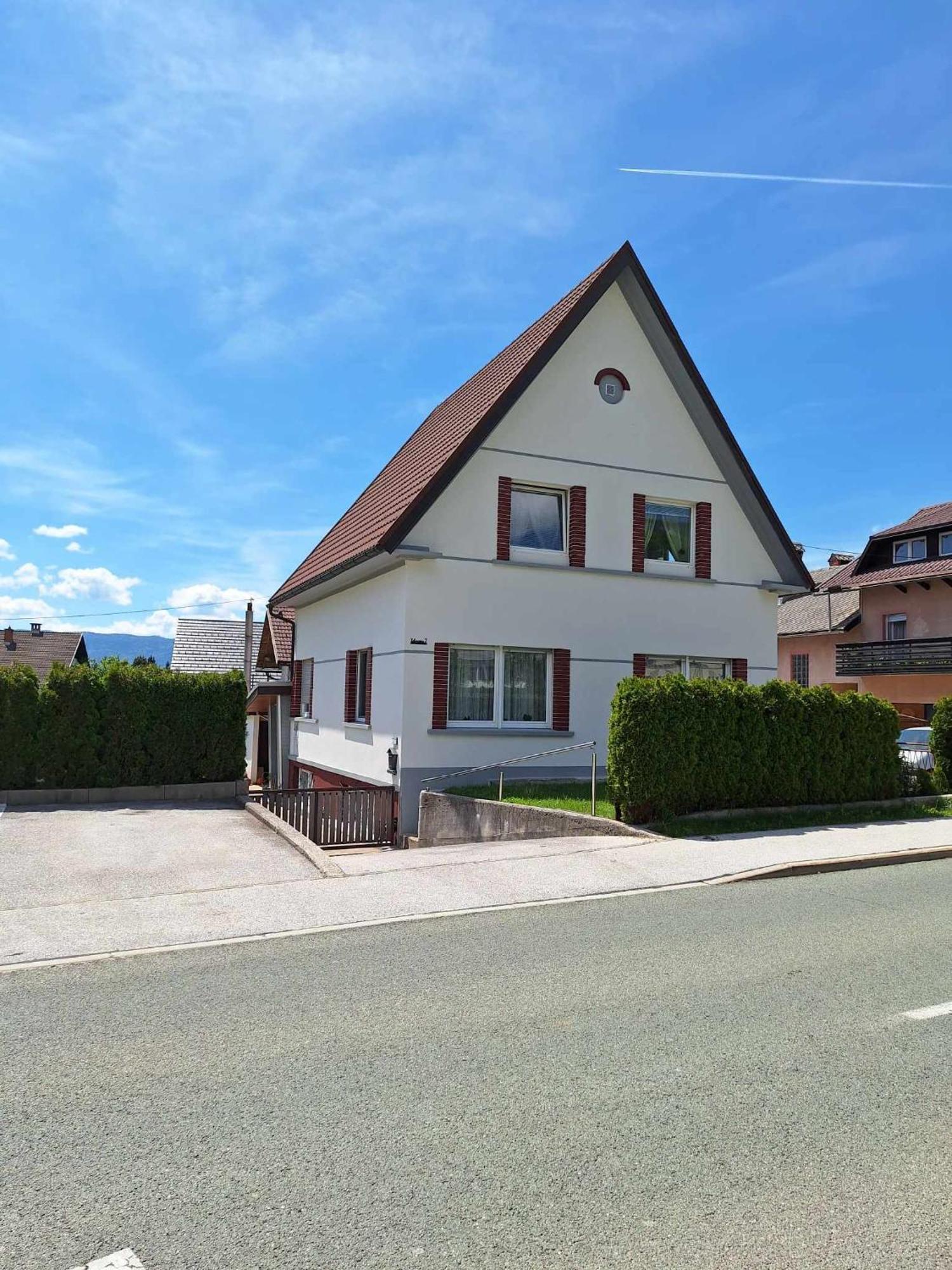 Apartma Juli Zirovnica Exterior foto